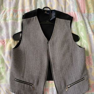 Zip up vest black & grey